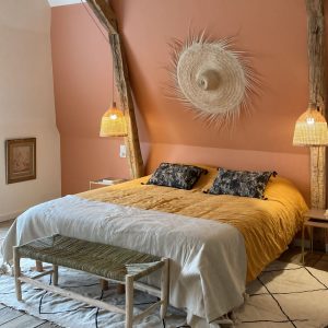 BANC TRESSÉ EN DOUM ET BOIS NATUREL TRESSAGE TRIANGLE