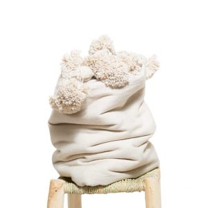 plaid à pompon beige