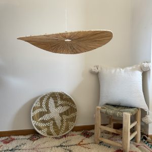 Suspension en raphia plate