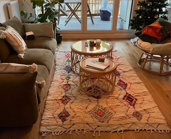 reconnaître un tapis authentique. Le tapis, pièce maîtresse d’une pièce à vivre. Comment le choisir ? On vous dit tout.
