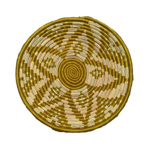 PLATEAU BERBÈRE ROND MAROCAIN EN LAINE OCRE ET FEUILLES DE PALMIER MODÈLE TAZA