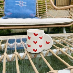 TASSE BLANC ET CŒUR ROUGE FAIT MAIN MAROCAIN