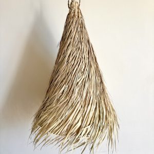 SUSPENSION TRESSÉE EN FEUILLES DE PALMIER H60 MODÈLE AKKA