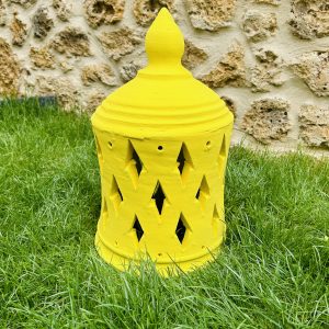 Lanterne en terre cuite jaune